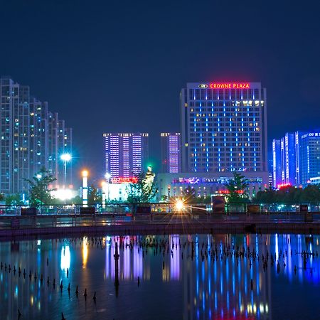 Crowne Plaza Xiangyang By Ihg Hotel Екстериор снимка