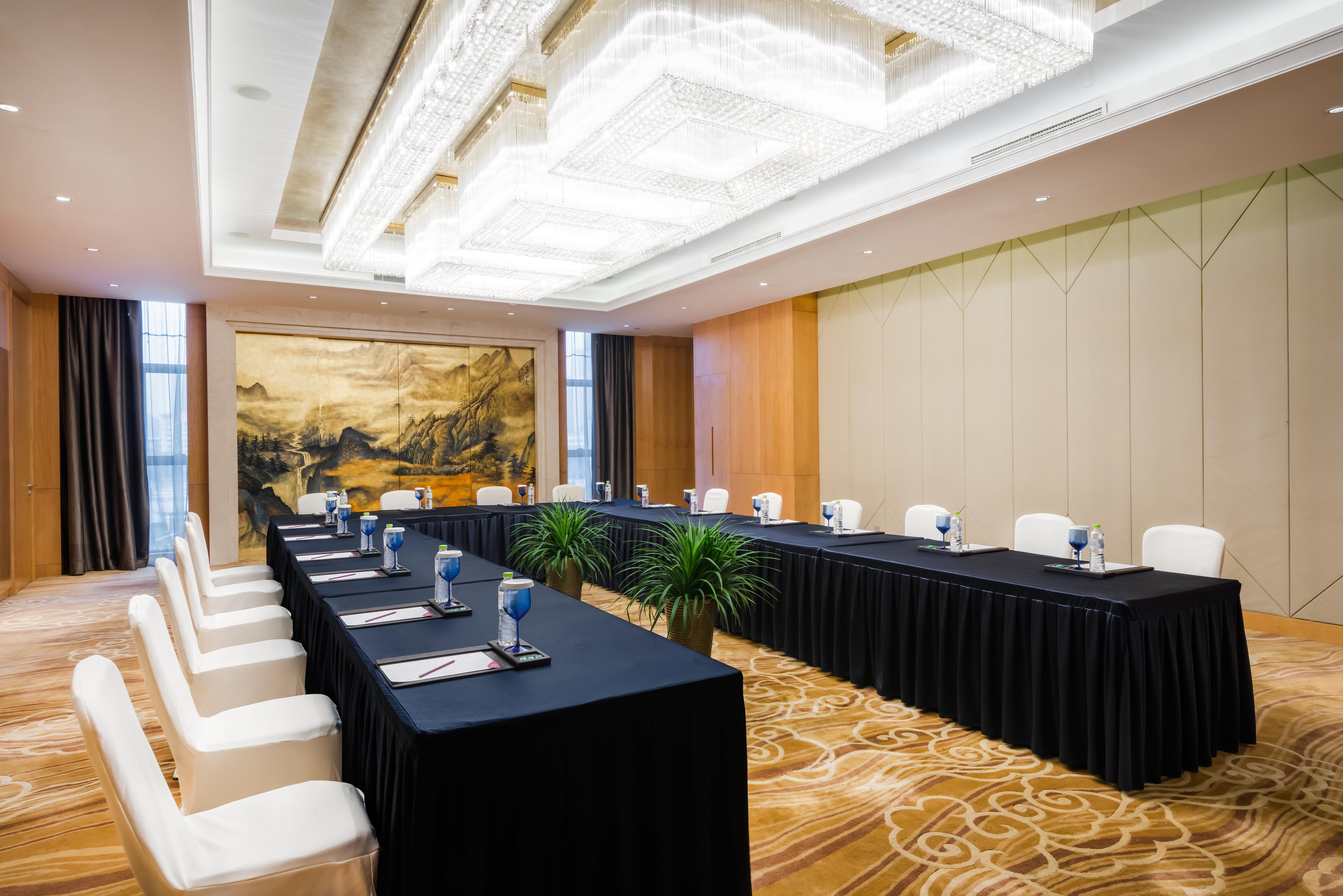Crowne Plaza Xiangyang By Ihg Hotel Екстериор снимка